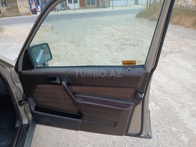 Mercedes 190 1990, 318,000 km - 2.0 l - Bakı