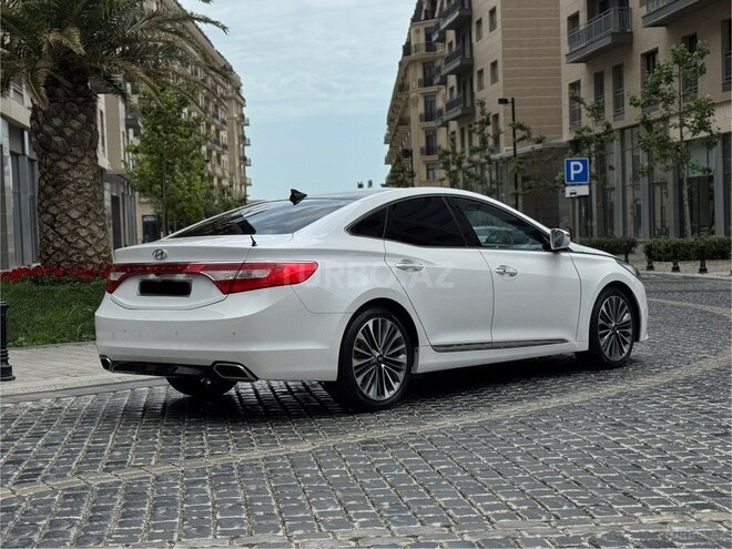 Hyundai Grandeur 2015, 240,000 km - 2.2 l - Bakı