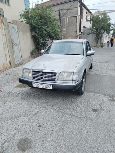 Mercedes E 220 1993, 343,000 km - 2.2 л - Bakı