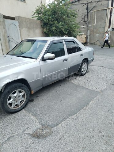 Mercedes E 220 1993, 343,000 km - 2.2 л - Bakı
