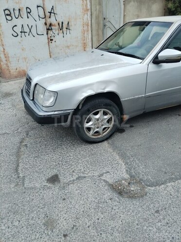 Mercedes E 220 1993, 343,000 km - 2.2 л - Bakı
