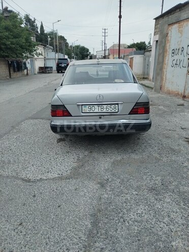 Mercedes E 220 1993, 343,000 km - 2.2 л - Bakı