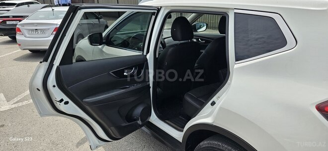 Nissan X-Trail-12