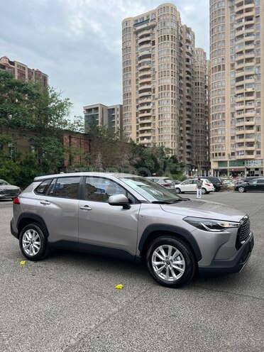 Toyota Corolla Cross 2025, 0 km - 2.0 л - Bakı