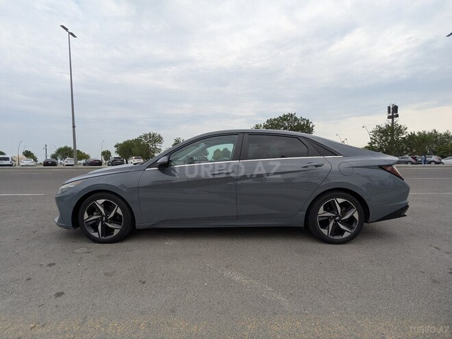 Hyundai Elantra 2021, 122,710 km - 1.6 l - Bakı
