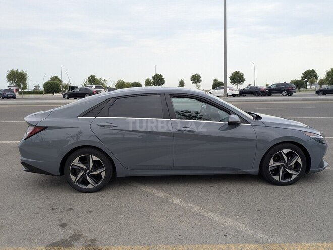 Hyundai Elantra 2021, 122,710 km - 1.6 l - Bakı