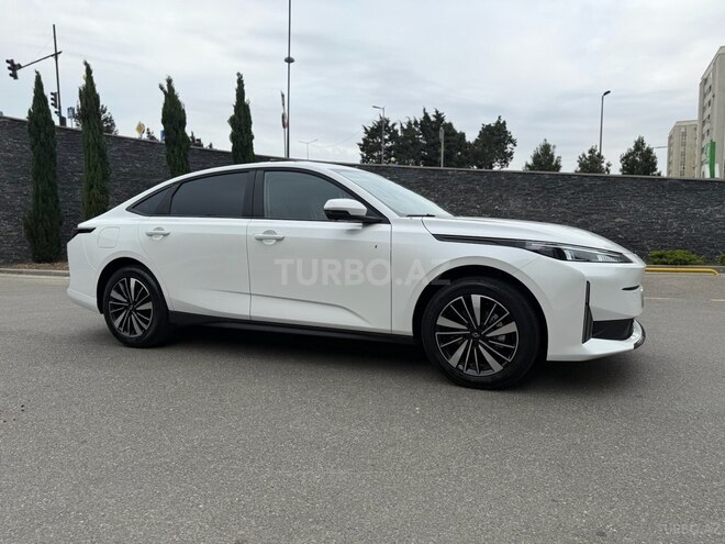 Changan Qiyuan A05 2025, 0 km - 1.5 l - Bakı