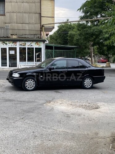 Mercedes C 240 2000, 112,210 km - 2.4 l - Bakı