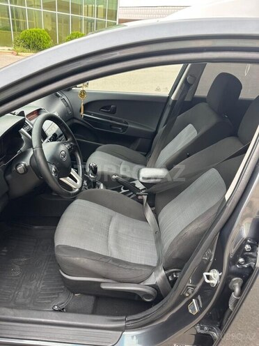 Kia  2011, 246,737 km - 1.6 l - İmişli
