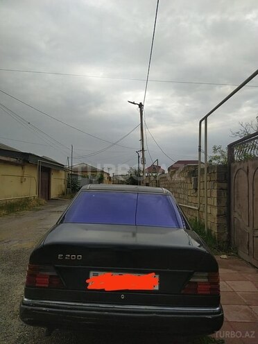 Mercedes E 200 d 1993, 300,000 km - 2.0 л - Sumqayıt