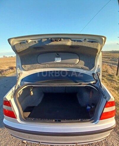 BMW 318 2000, 450,000 km - 1.9 l - Bərdə