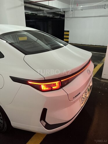 Changan Qiyuan A05 2025, 0 km - 1.5 л - Bakı