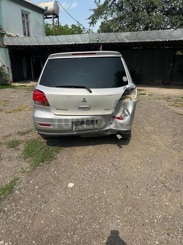 Mitsubishi Airtrek 2001, 189,635 km - 2.0 л - Ağstafa