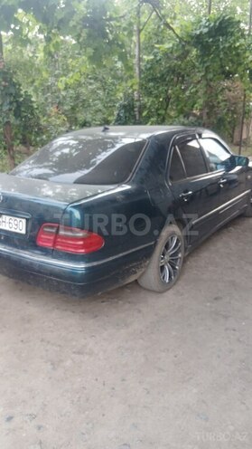 Mercedes E 240 1997, 482,093 km - 2.4 l - Cəlilabad