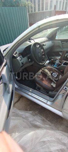 Mercedes E 240 1999, 333,000 km - 2.4 l - Yevlax