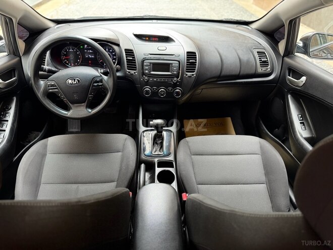 Kia Forte-10