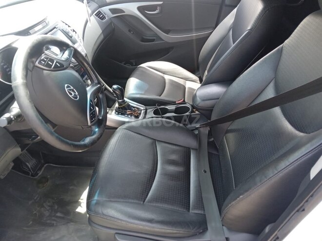 Hyundai Avante 2014, 200,356 km - 1.6 л - Bakı