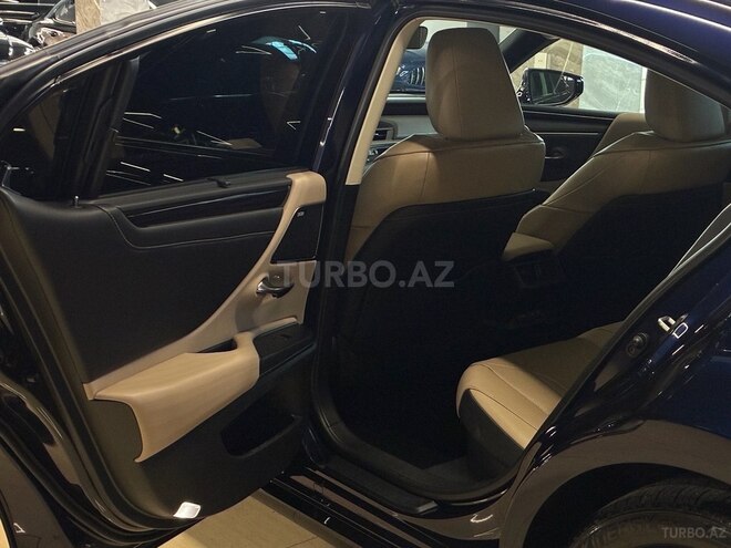 Lexus ES 300h-9