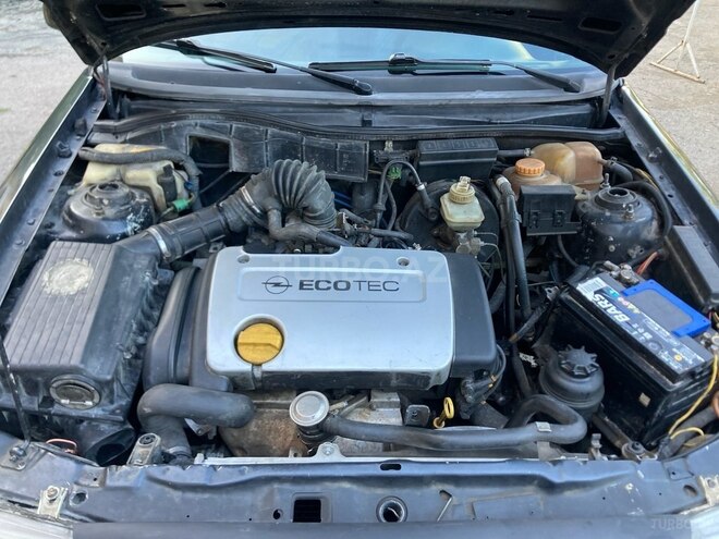 Opel Astra 1997, 350,000 km - 1.6 l - Qazax