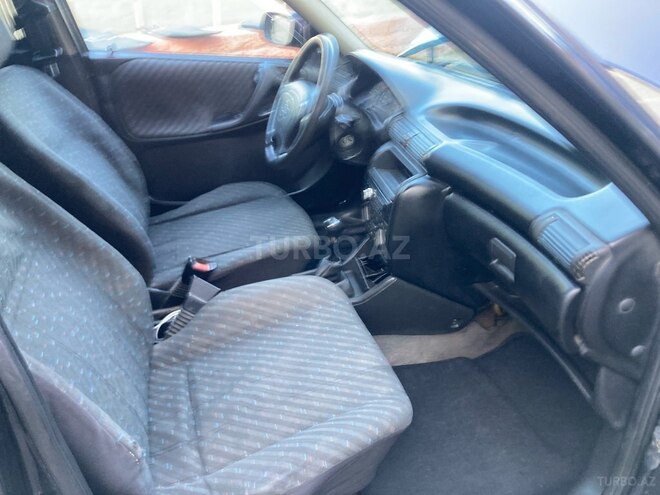 Opel Astra 1997, 350,000 km - 1.6 l - Qazax
