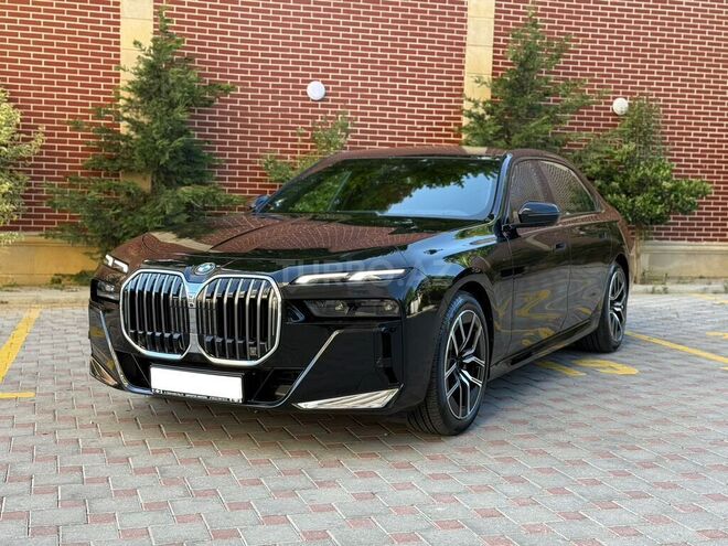 BMW 740 2023, 10,000 km - 3.0 l - Bakı
