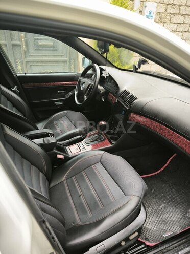 BMW 528 1997, 259,824 km - 2.8 l - Bakı