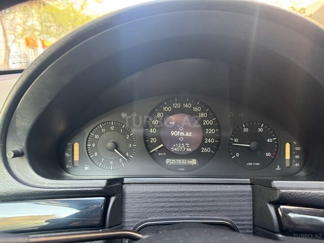 Mercedes E 200 d 2006, 362,000 km - 2.2 l - Bakı