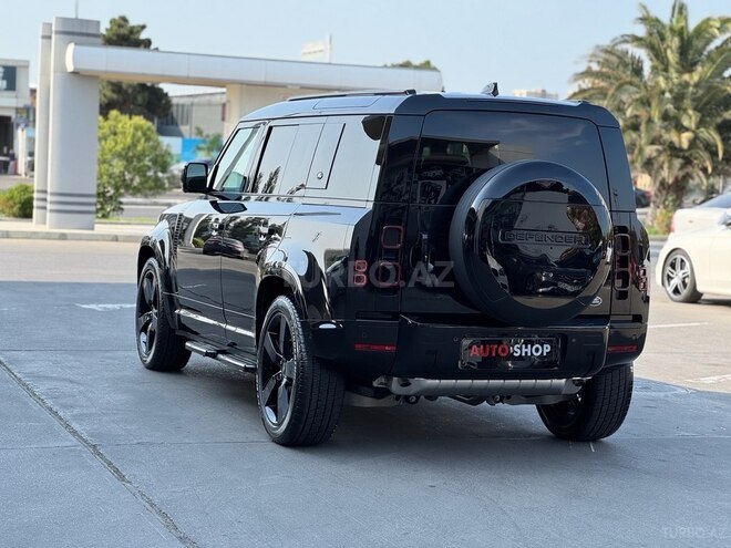 Land Rover Defender-4