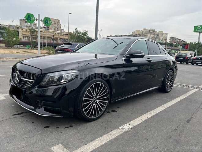 Mercedes C 300 4MATIC 2015, 147,900 km - 2.0 l - Bakı