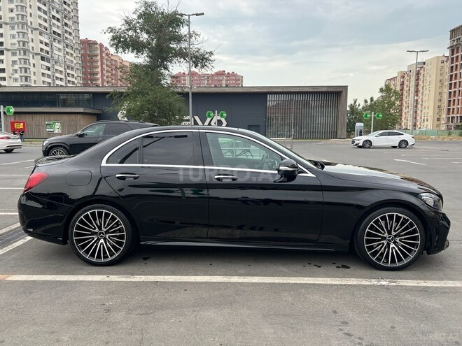 Mercedes C 300 4MATIC 2015, 147,900 km - 2.0 l - Bakı