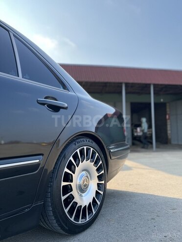 Mercedes E 320 2000, 340,000 km - 3.2 l - Salyan