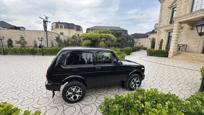 LADA (VAZ) Niva-7