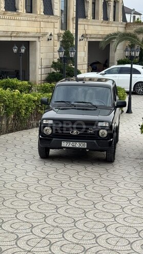 LADA (VAZ) Niva-11