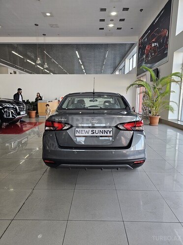 Nissan Sunny-7