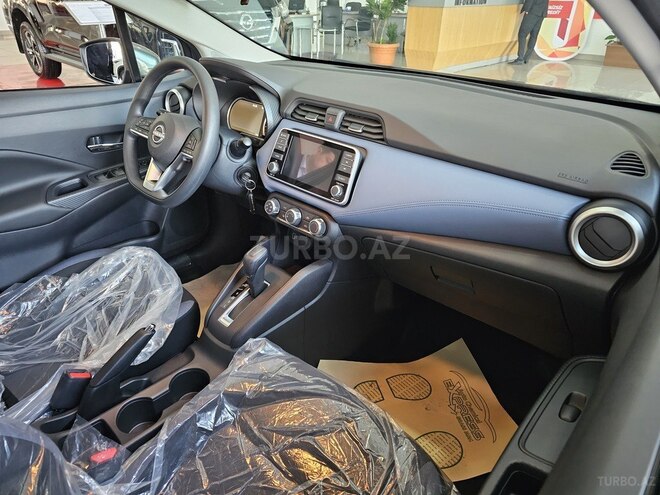 Nissan Sunny-12