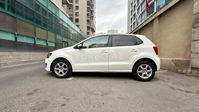 Volkswagen Polo 2011, 355,000 km - 1.4 l - Bakı