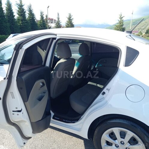 Kia Rio 2013, 230,000 km - 1.6 l - Şəki