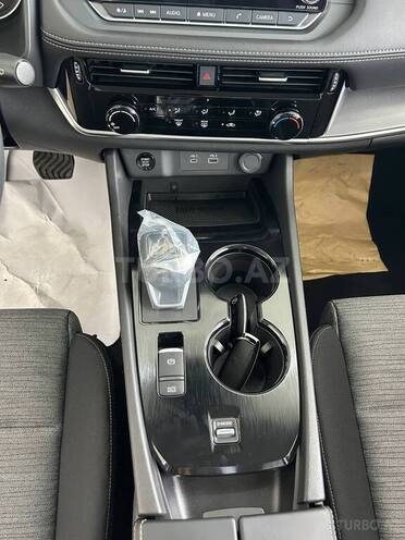 Nissan X-Trail-13