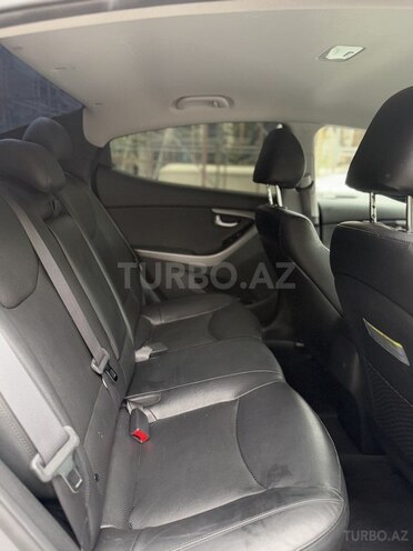 Hyundai Elantra 2015, 119,000 km - 1.8 л - Bakı