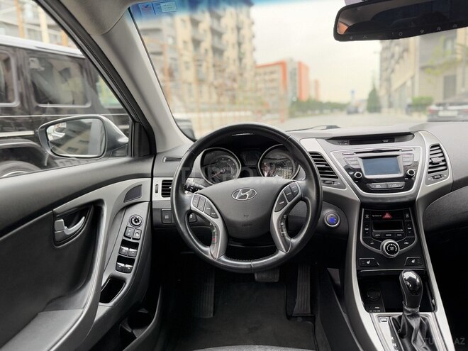Hyundai Elantra 2015, 119,000 km - 1.8 л - Bakı