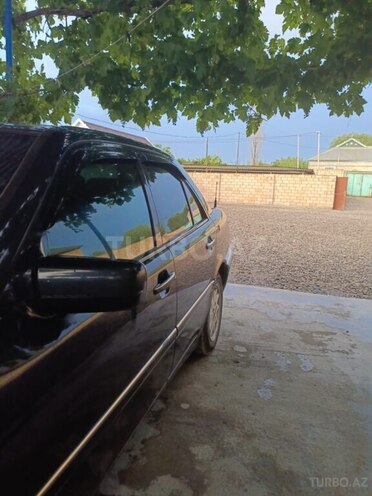 Mercedes C 230 1996, 368,000 km - 2.3 l - Şirvan