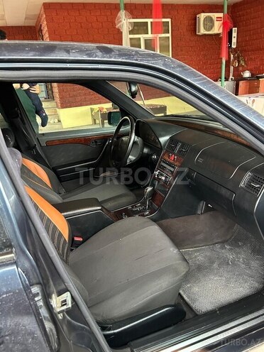 Mercedes C 230 1996, 368,000 km - 2.3 l - Şirvan