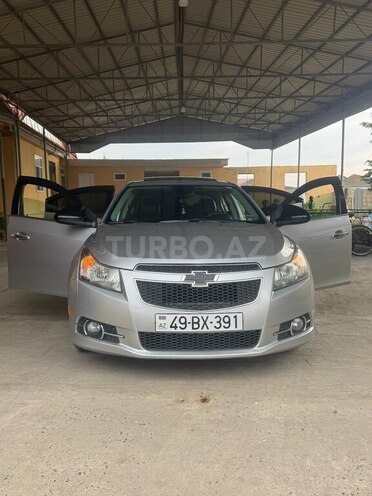 Chevrolet Cruze 2014, 270,000 km - 1.4 l - Saatlı
