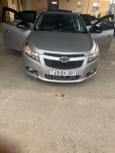 Chevrolet Cruze 2014, 270,000 km - 1.4 l - Saatlı