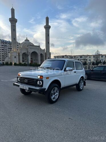 LADA (VAZ) Niva 2024, 8,500 km - 1.7 л - Bakı