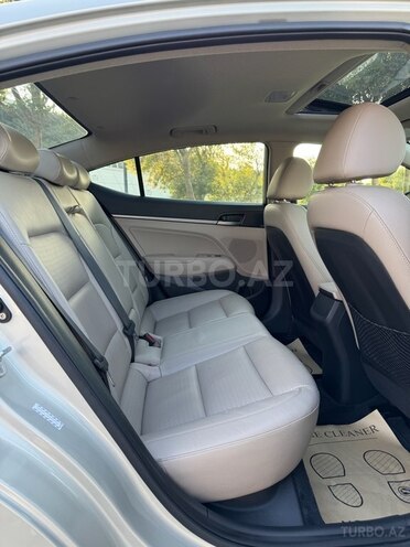 Hyundai Elantra 2016, 82,000 km - 2.0 l - Bakı