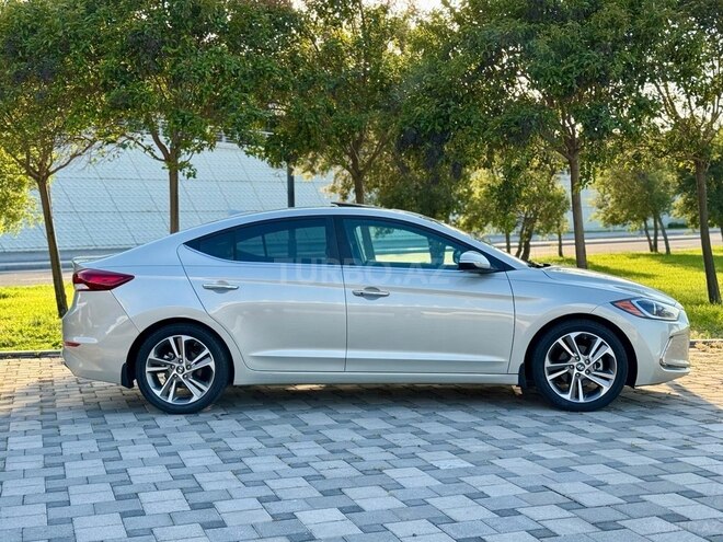 Hyundai Elantra 2016, 82,000 km - 2.0 l - Bakı