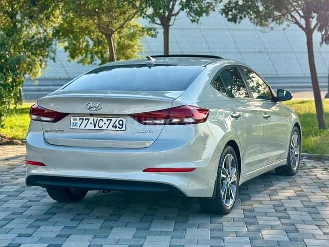 Hyundai Elantra 2016, 82,000 km - 2.0 l - Bakı