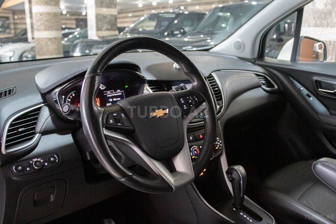 Chevrolet Trax-10