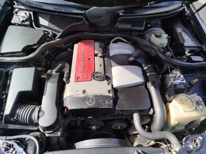 Mercedes E 200-12